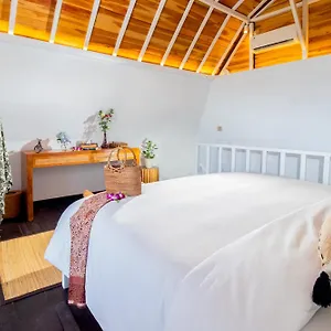 Hotel Canvas Escape