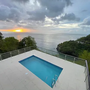 Vino Lucia Apartment Marigot Bay